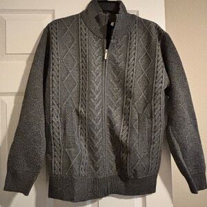 Men's Gray Cable Knit Sweater